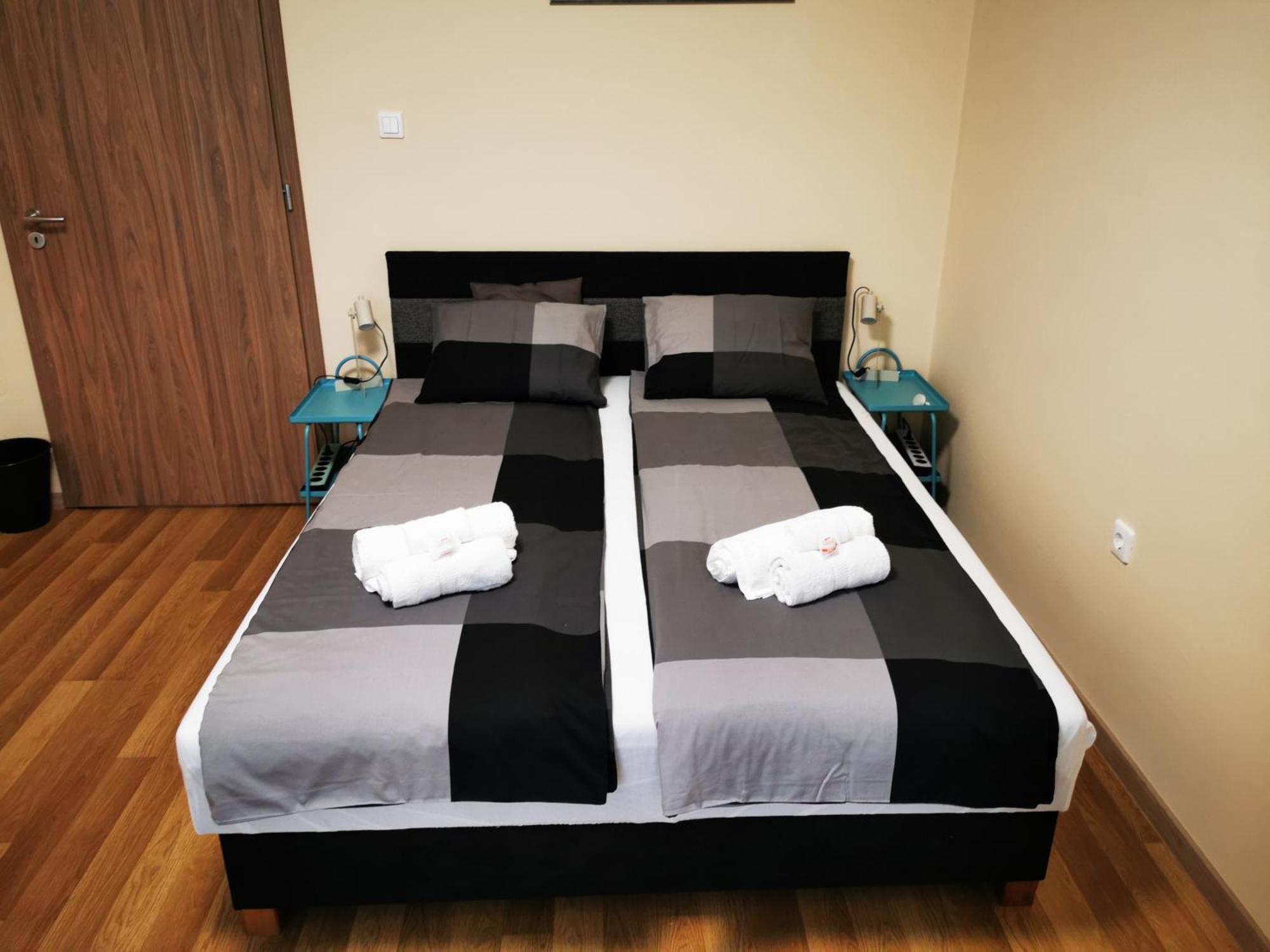 Central Park Apartman Szekszárd Exterior photo